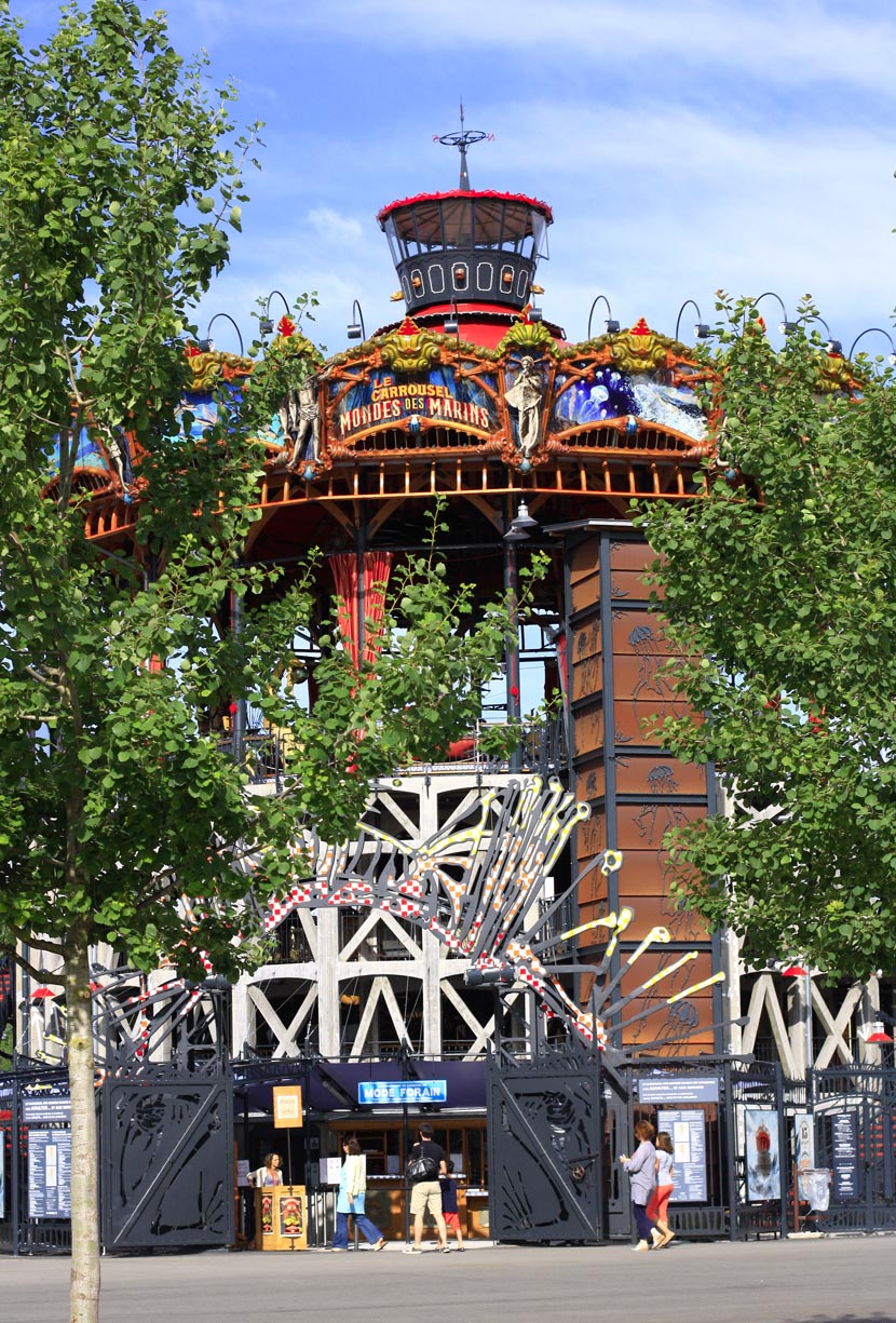 Machines de l'île à Nantes : carrousel pour les grands
